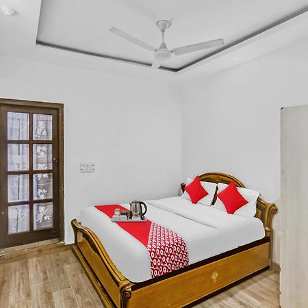Hotel O Jangpura Inn Нью-Дели Экстерьер фото